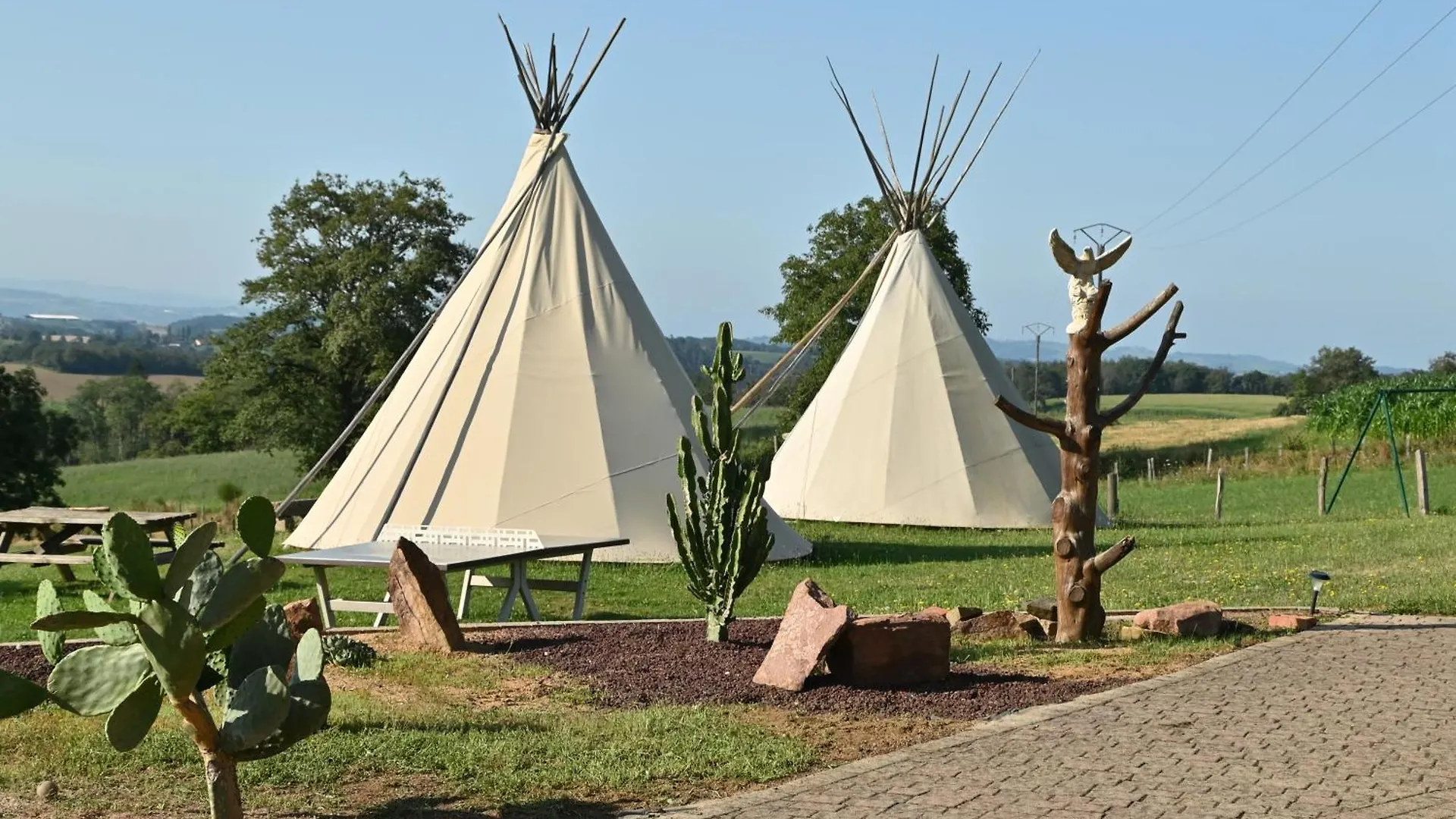 Les Chambres De L'Ouest Longessaigne Maison d'hôtes